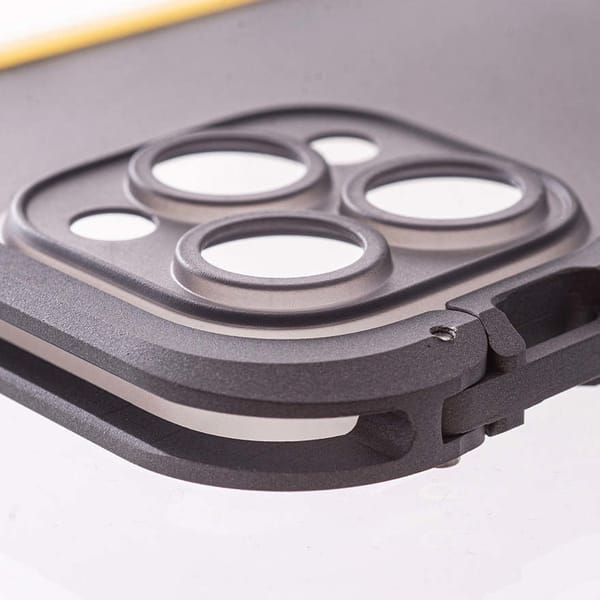 Hardcore case designs by the oploosn brood gang of porto finzzz Brasil